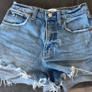 Abercrombie 90's relaxed cutoff shorts